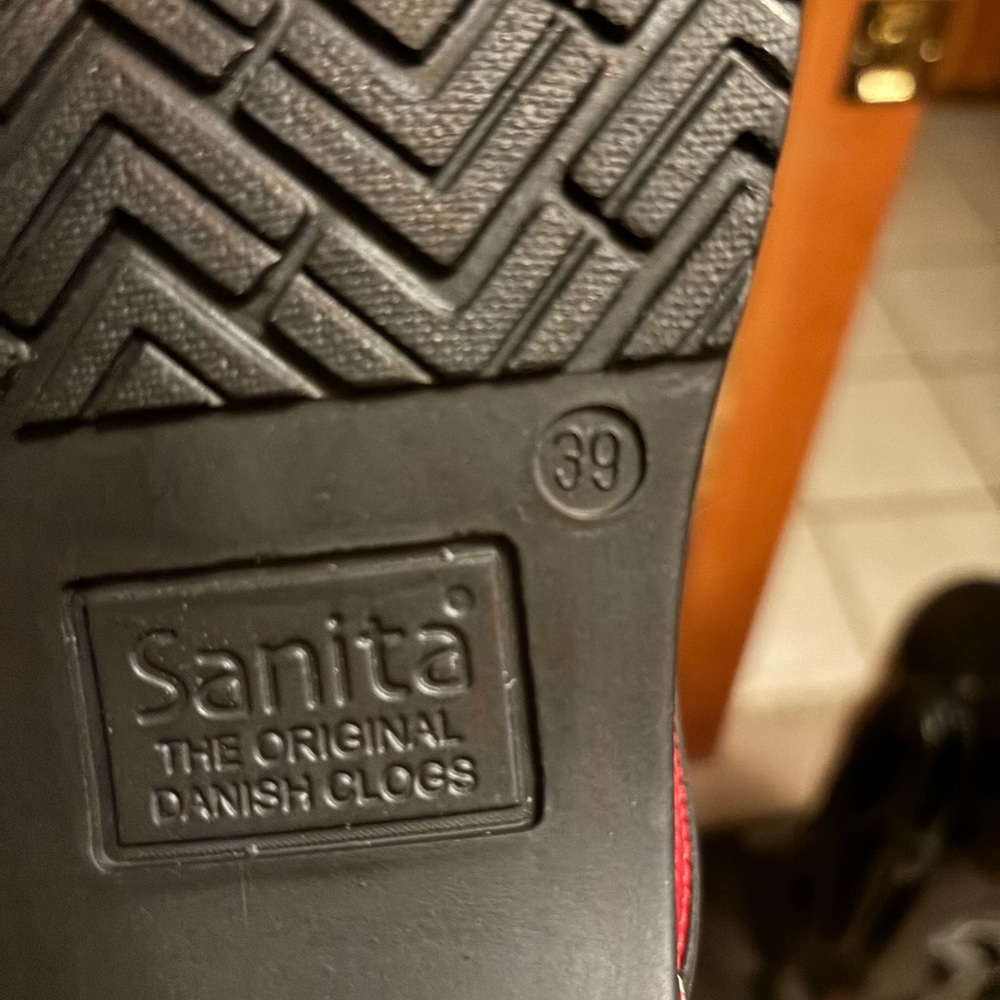 Sanita clogs, red, size 39, new , never worn.
